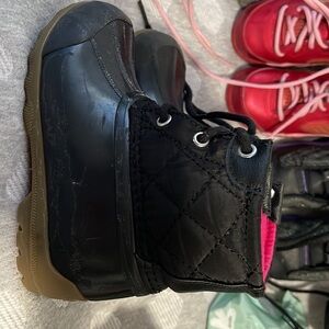 Girls water boots sperry